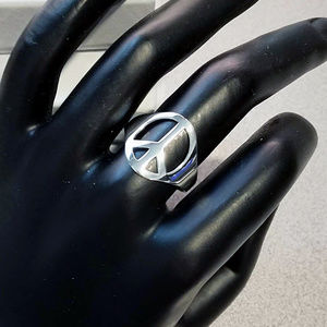 Sterling silver Peace ring Size 9 / 19 mm